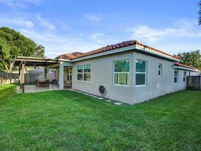 16757 NW 8th St, Pembroke Pines FL 33028