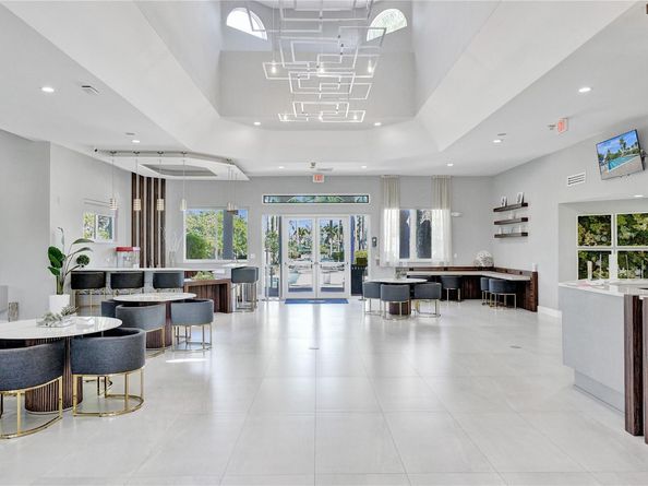 16757 NW 8th St, Pembroke Pines FL 33028