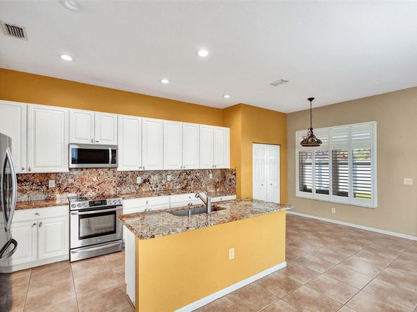 16757 NW 8th St, Pembroke Pines FL 33028