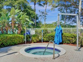 16757 NW 8th St, Pembroke Pines FL 33028