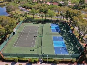16757 NW 8th St, Pembroke Pines FL 33028