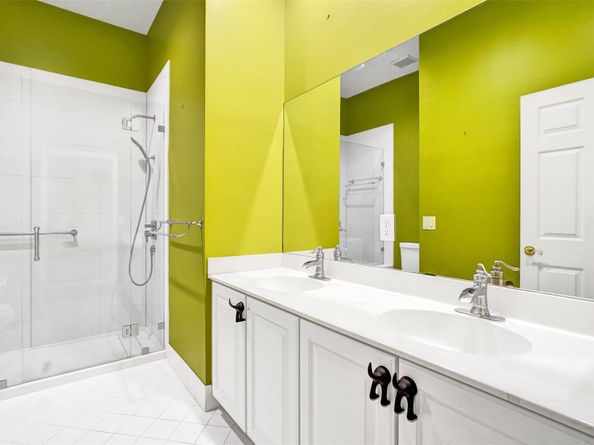 16757 NW 8th St, Pembroke Pines FL 33028