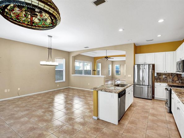 16757 NW 8th St, Pembroke Pines FL 33028