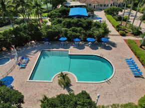 16757 NW 8th St, Pembroke Pines FL 33028
