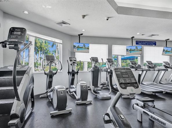 16757 NW 8th St, Pembroke Pines FL 33028