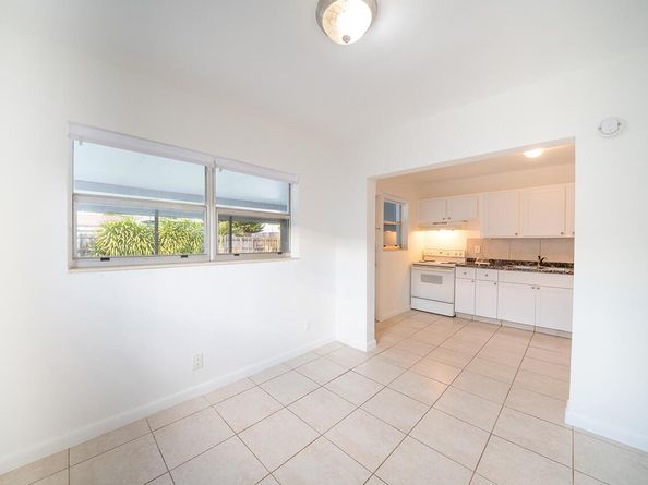 321 NW 51st Street, Oakland Park FL 33309