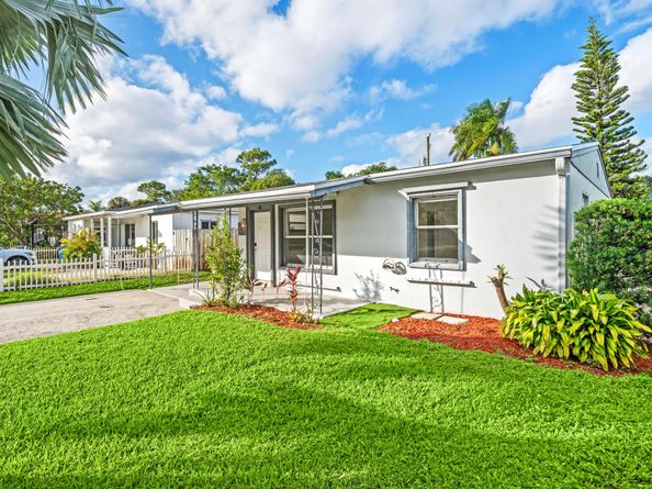 321 NW 51st Street, Oakland Park FL 33309