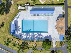 7290 Kinghurst Drive 703, Delray Beach FL 33446