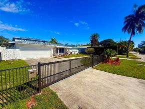2685 SE 5th St, Pompano Beach FL 33062