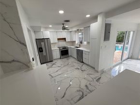 2685 SE 5th St, Pompano Beach FL 33062