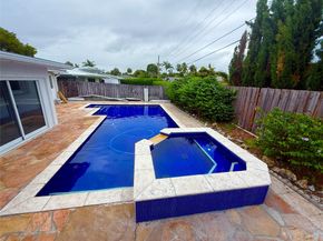 2685 SE 5th St, Pompano Beach FL 33062