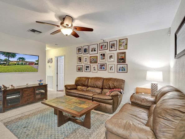 12131 NW 32nd Ct, Coral Springs FL 33065