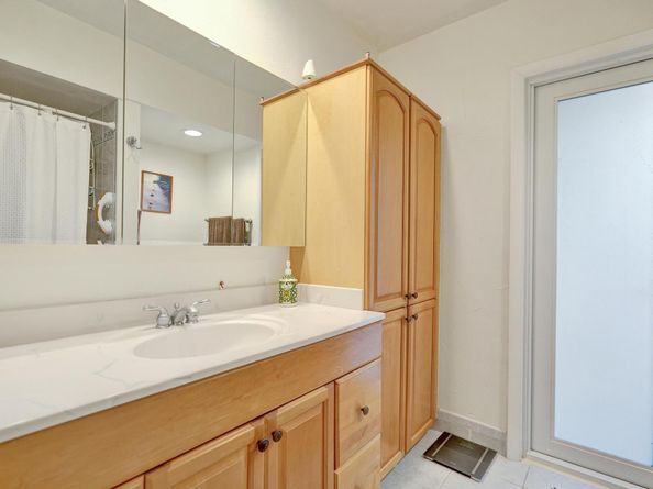 12131 NW 32nd Ct, Coral Springs FL 33065