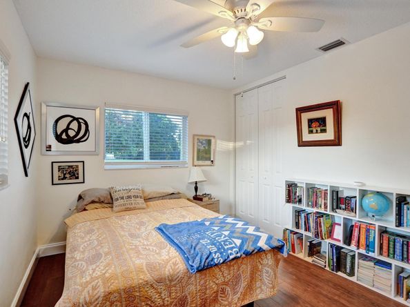 12131 NW 32nd Ct, Coral Springs FL 33065