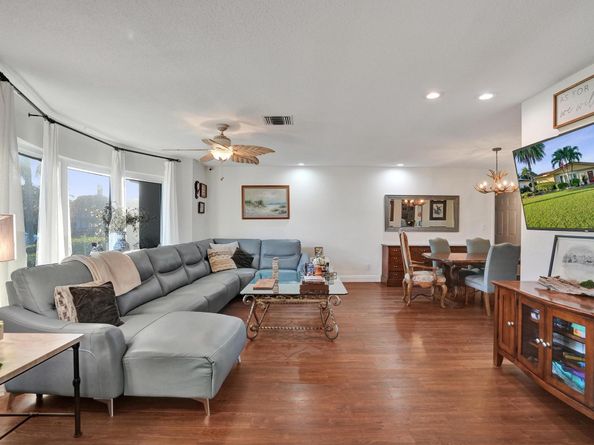 12131 NW 32nd Ct, Coral Springs FL 33065