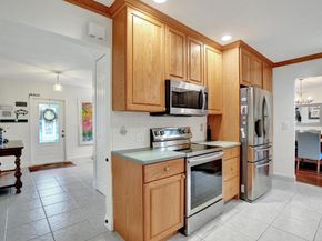 12131 NW 32nd Ct, Coral Springs FL 33065