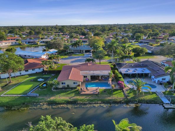 12131 NW 32nd Ct, Coral Springs FL 33065