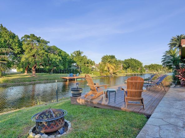 12131 NW 32nd Ct, Coral Springs FL 33065