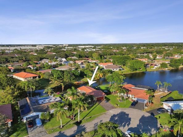 12131 NW 32nd Ct, Coral Springs FL 33065