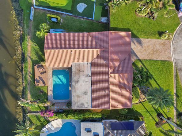 12131 NW 32nd Ct, Coral Springs FL 33065