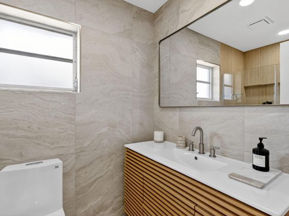 2206 SW 20th Way, Boynton Beach FL 33426