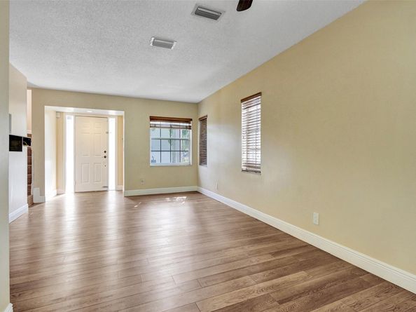 11567 N Open Ct, Cooper City FL 33026