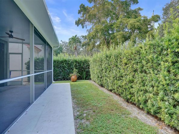 11567 N Open Ct, Cooper City FL 33026