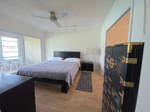 2131 NE 42nd Ct 208E, Lighthouse Point FL 33064