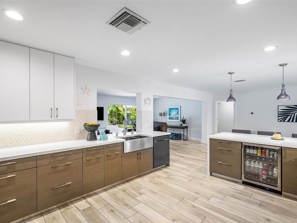 255 Imperial Lane, Lauderdale By The Sea FL 33308