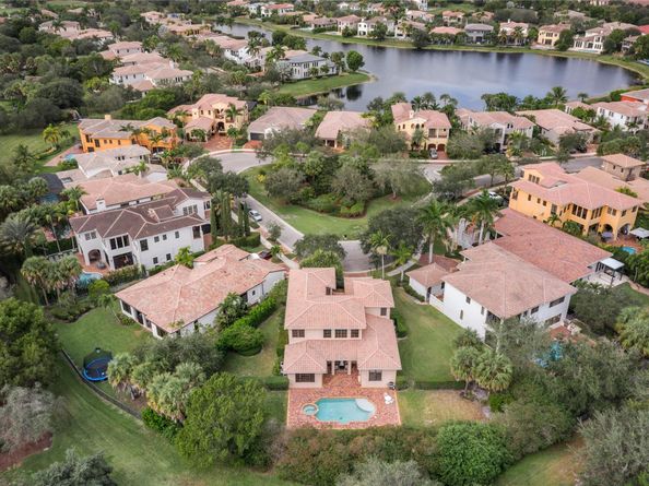 8100 Emerald Ave, Parkland FL 33076