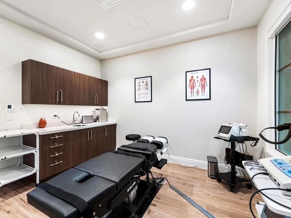 8100 Emerald Ave, Parkland FL 33076