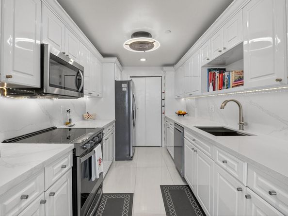 899 Jeffery St 710, Boca Raton FL 33487