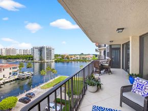 899 Jeffery St 710, Boca Raton FL 33487