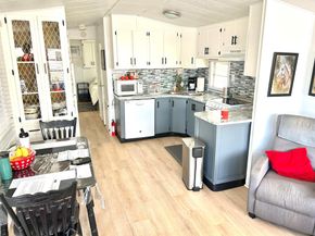 875 NE 48 Th 352, Pompano Beach FL 33064