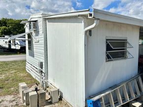 875 NE 48 Th 352, Pompano Beach FL 33064