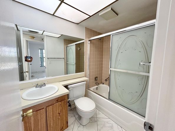 4700 Lucerne Lakes Boulevard W 407, Lake Worth FL 33467