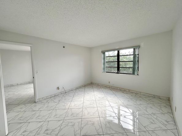 4700 Lucerne Lakes Boulevard W 407, Lake Worth FL 33467