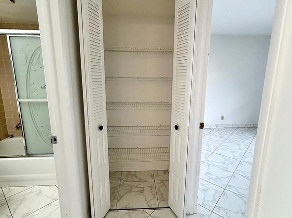 4700 Lucerne Lakes Boulevard W 407, Lake Worth FL 33467