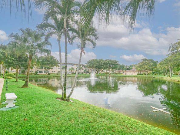 3431 NW 50th Ave 106, Lauderdale Lakes FL 33319