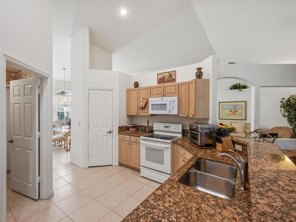 103 Cypress Trace, Royal Palm Beach FL 33411