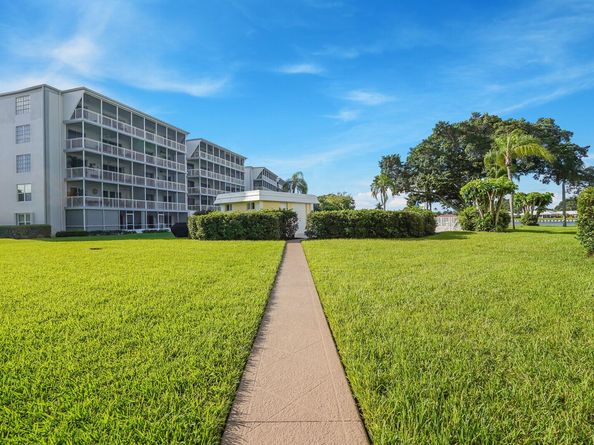 145 Atlantis Boulevard 104, Atlantis FL 33462