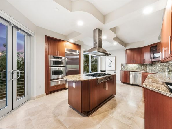 301 Hendricks Isle 10, Fort Lauderdale FL 33301