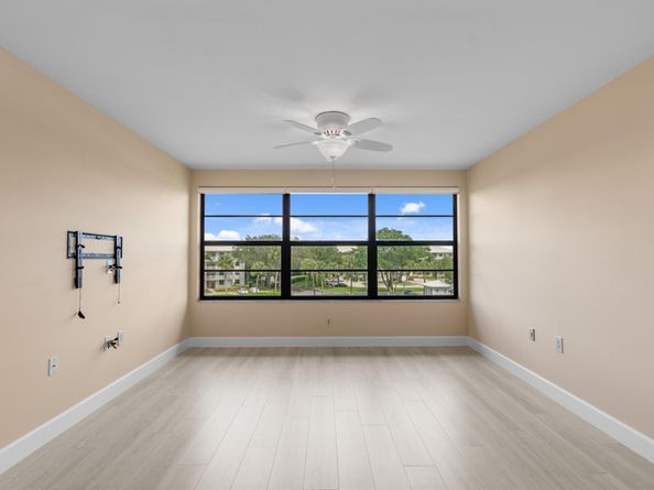 6025 Balboa Circle 406, Boca Raton FL 33433