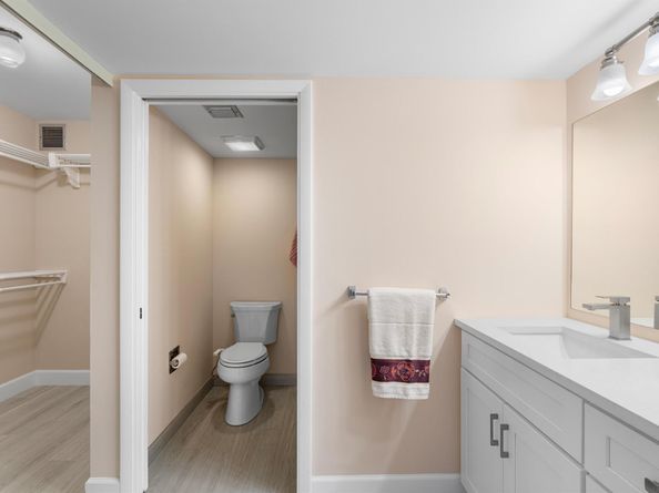 6025 Balboa Circle 406, Boca Raton FL 33433