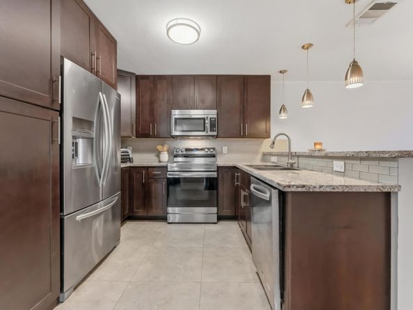 180 NW 118th Drive, Coral Springs FL 33071