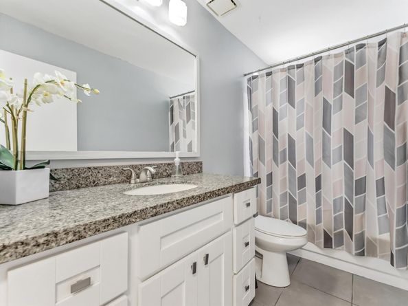 180 NW 118th Drive, Coral Springs FL 33071