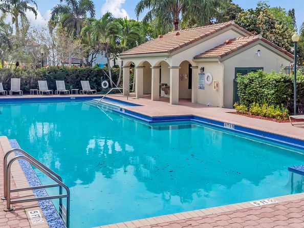 180 NW 118th Drive, Coral Springs FL 33071