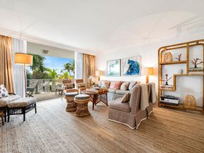 227 Australian Avenue 3e, Palm Beach FL 33480