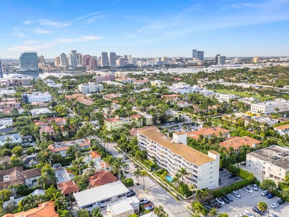 227 Australian Avenue 3e, Palm Beach FL 33480