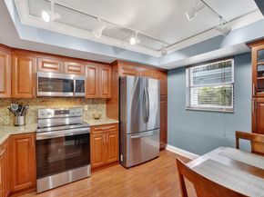 16051 Blatt Blvd 211, Weston FL 33326
